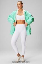Fabletics baía enevoada/branco clássico 420HR2762 parka utilitária mulheres - Image 4